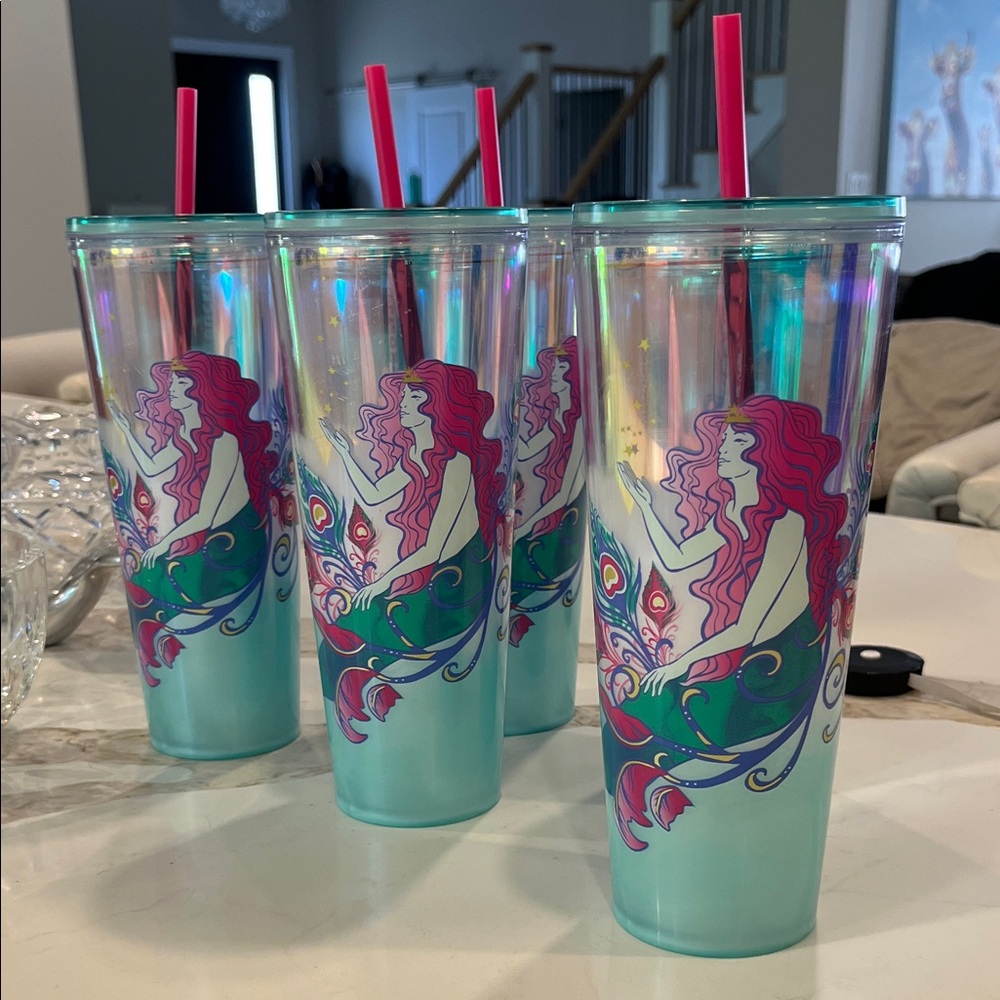 NWT Starbucks 24 oz tall plastic lidded insulated cup including pink straw